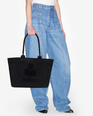 Yenky Zipped bag