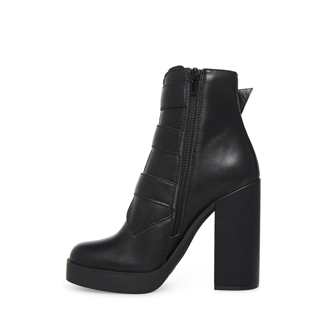 TAME BLACK LEATHER - SM REBOOTED