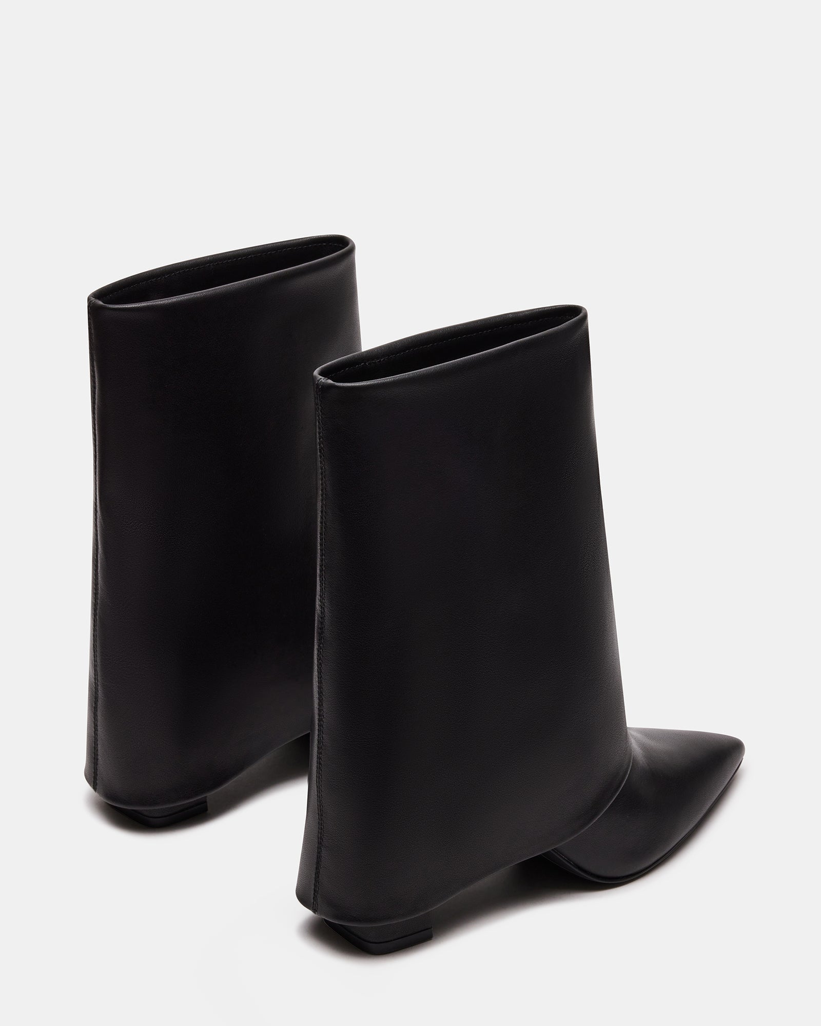 FALLON BLACK LEATHER - SM REBOOTED